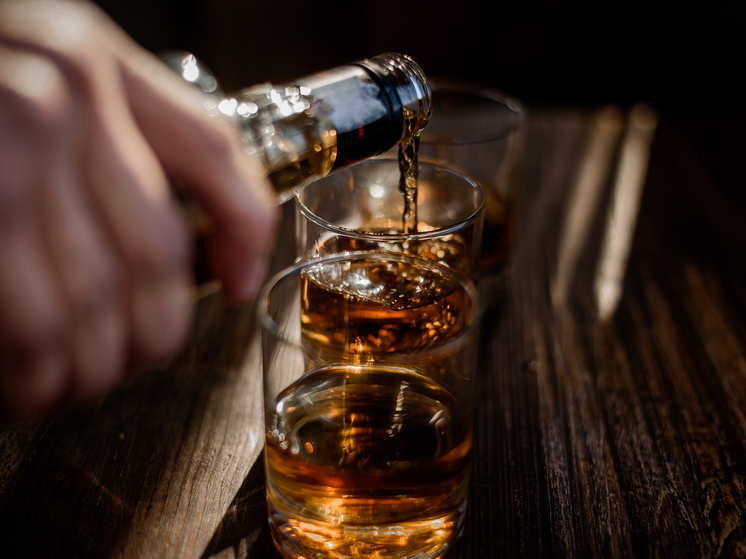 Доктор Колдуэлл предупредил о рисках «разогрева» перед выходом в бар