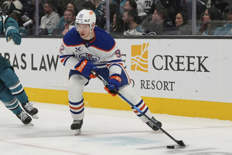 Василий Подколзин продлил контракт с командой Макдэвида «Эдмонтоном»