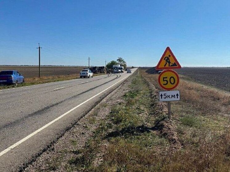 Женщина погибла в результате столкновения ВАЗа и КамАЗа в Херсонской области