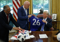 Президент США Дональд Трамп заявил на Генеральной Ассамблее ООН, что надеется, что бесчисленное количество людей со всего мира посетят предстоящие в этой стране чемпионат мира по футболу в 2026 году и летние Олимпийские игры в 2028 году, которые пройдут в Лос-Анджелесе