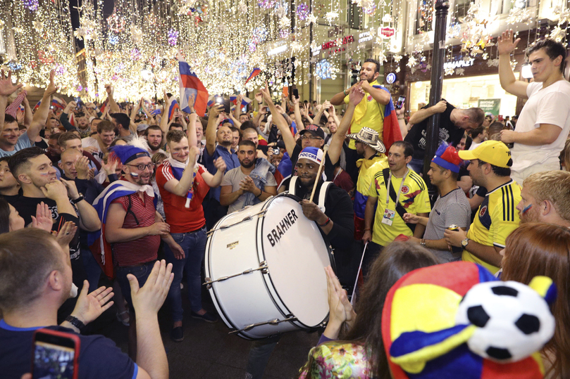 США ужесточили визовую политику, но Трамп пригласил всех на ЧМ-2026 по футболу и ОИ-2028