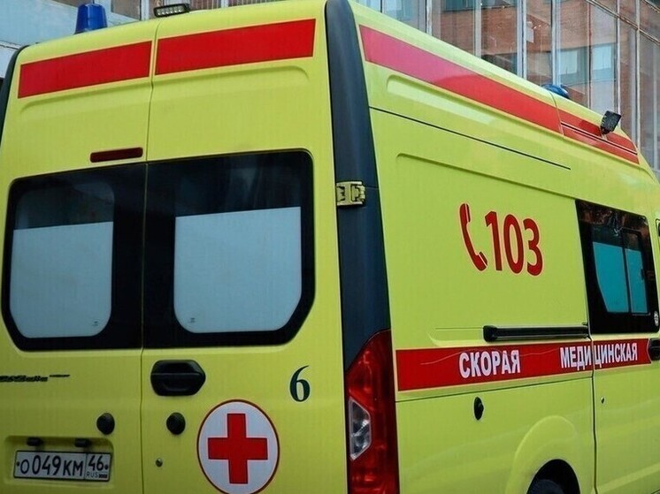 В Курской области девушка на автомобиле опрокинулась в придорожный кювет