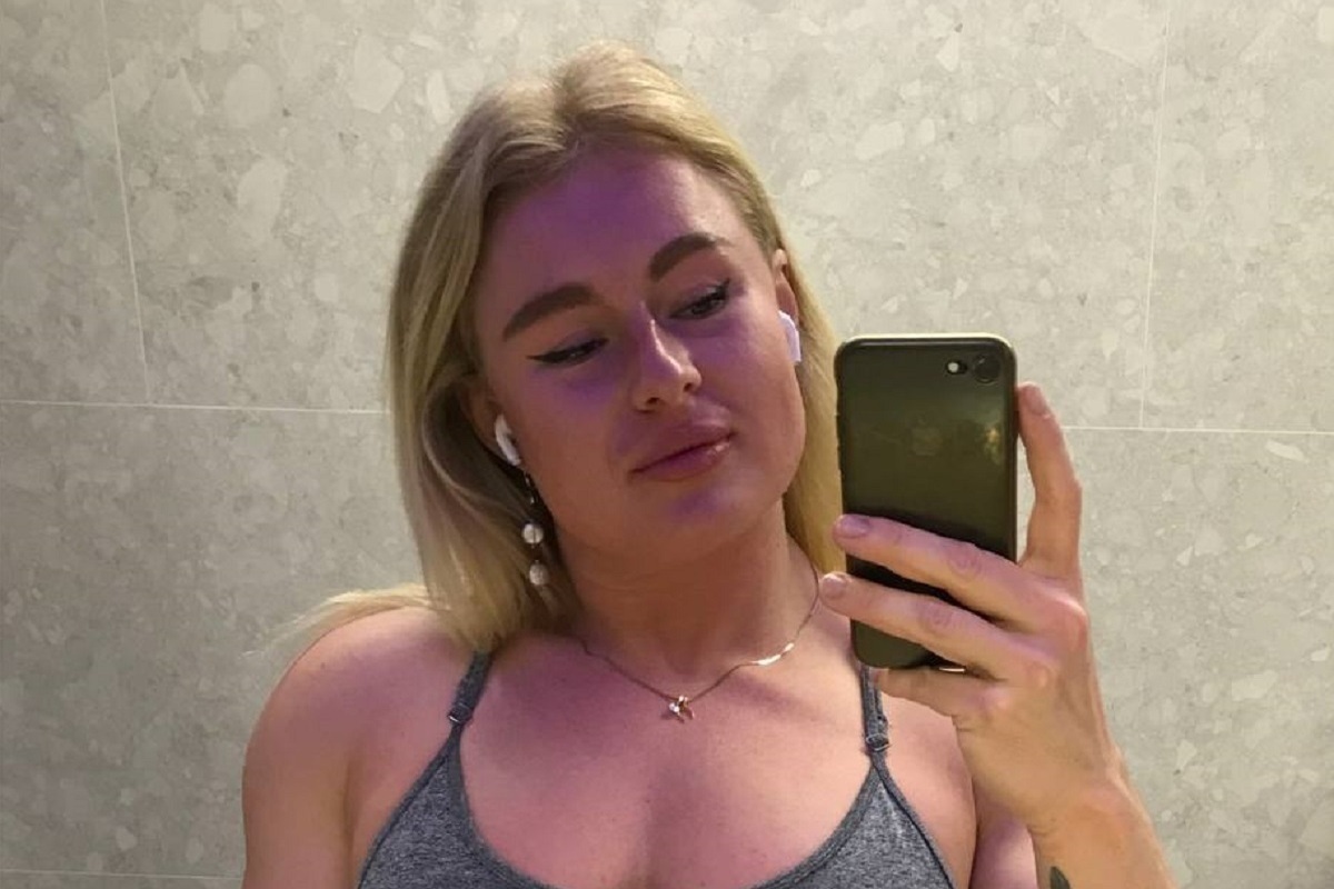 Бодибилдерша показала свою женственность