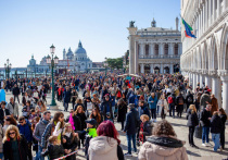 Выданный Италией шенген перекрывает россиянам въезд сразу в 7 евростран — такая информация потрясла соотечественников утром в среду, но уже к обеду была опровергнута