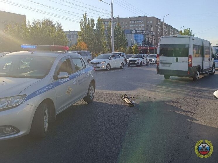 Под Волгоградом маршрутка насмерть сбила девятилетнюю девочку на самокате