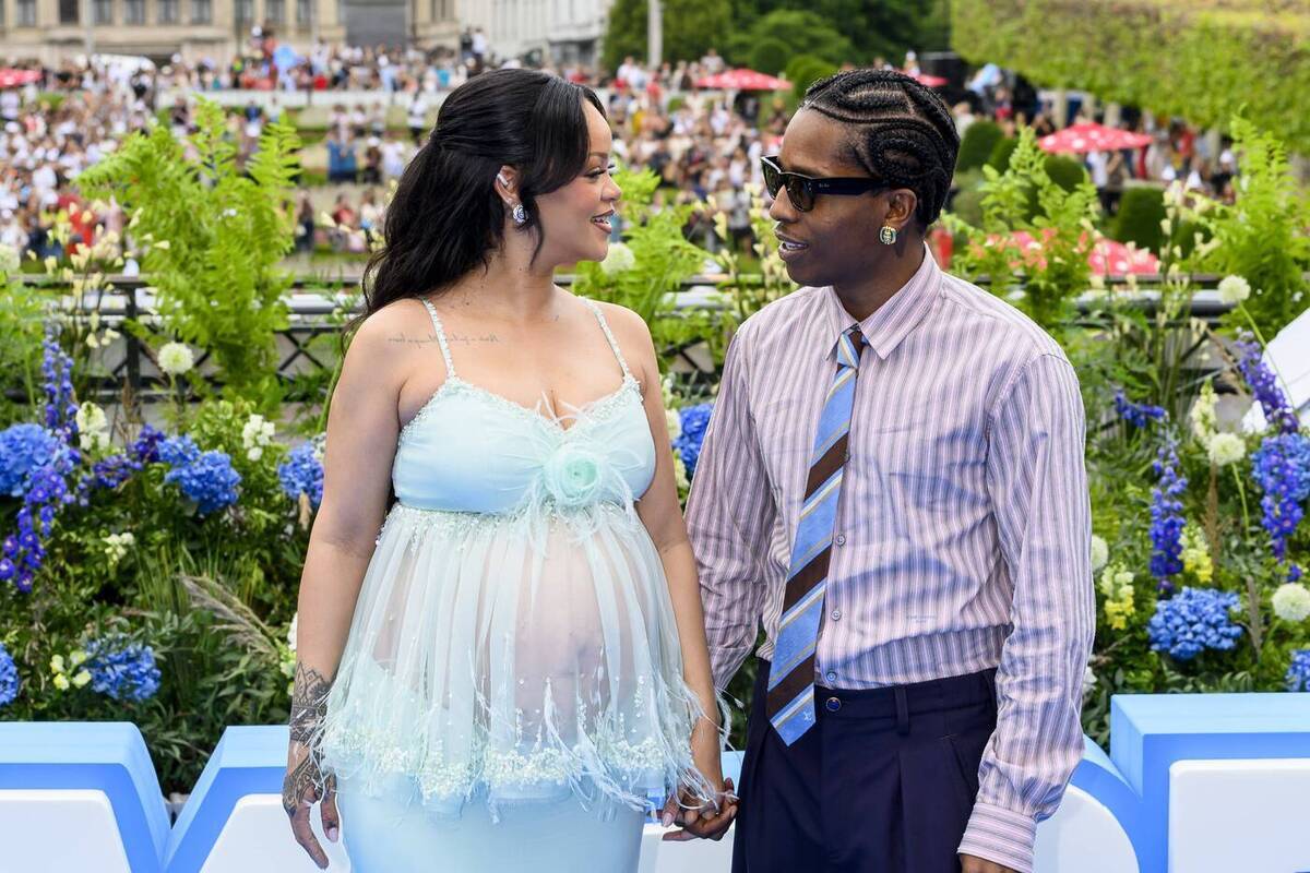 37-летняя певица Рианна родила рэперу A$AP Rocky третьего ребенка за четыре года