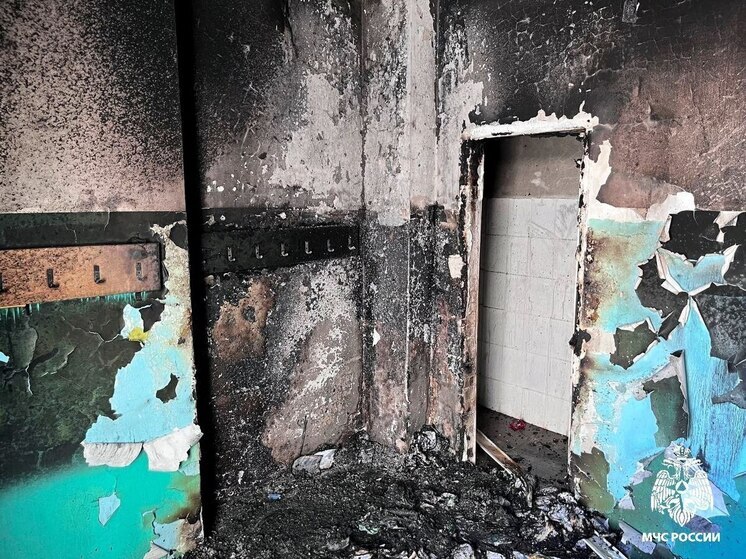 Во владивостокской школе произошел пожар: эвакуированы более 570 человек