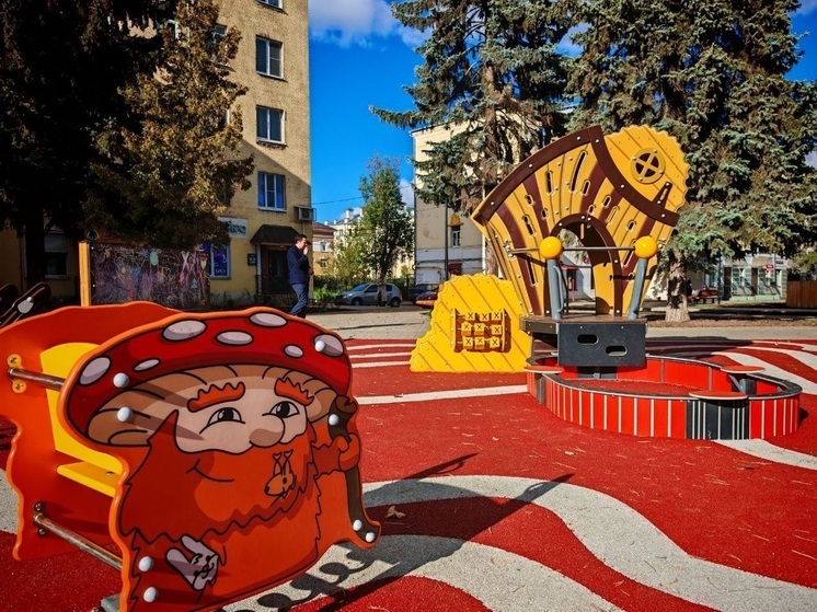 В Костроме завершили благоустройство сквера у театра кукол