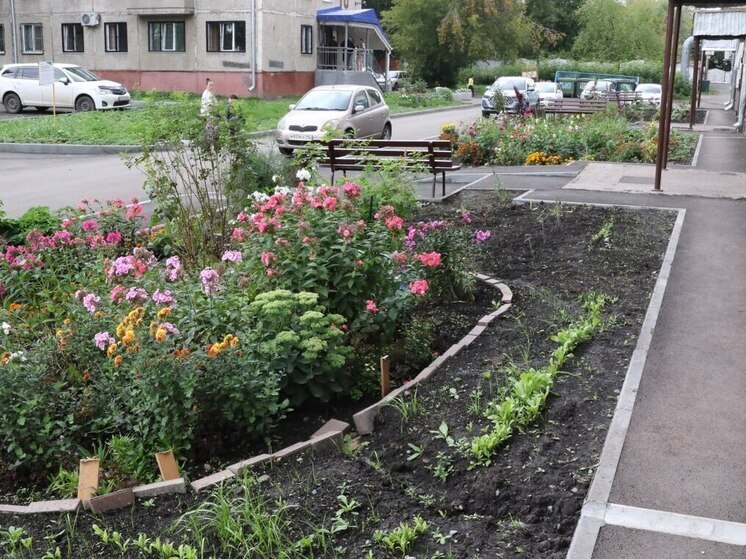 В Кемерове активно ведется работа по благоустройству дворовых территорий