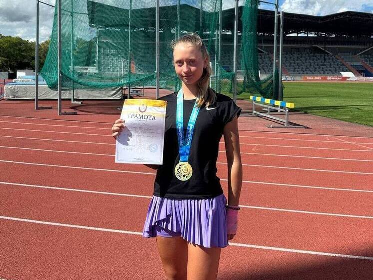 Un habitant de Kislovodsk est devenu deux fois vainqueur du championnat de tennis de Stavropol.