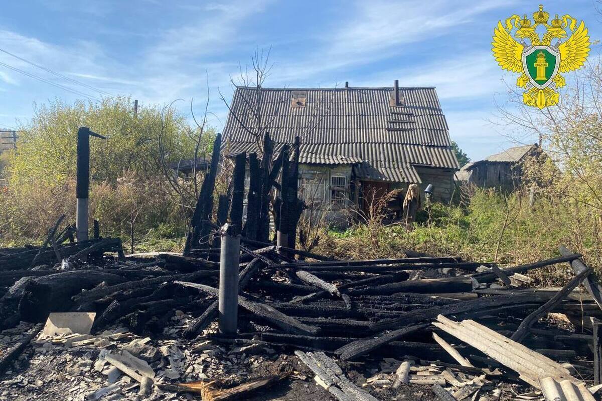 Жительница Никольского района подожгла дом соседей в отместку за уголовное дело