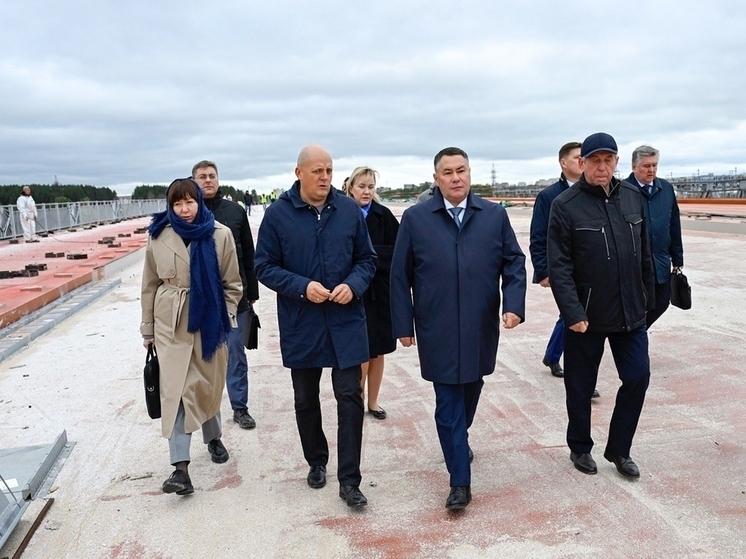 Проверить строительство Западного моста в Твери приехал губернатор