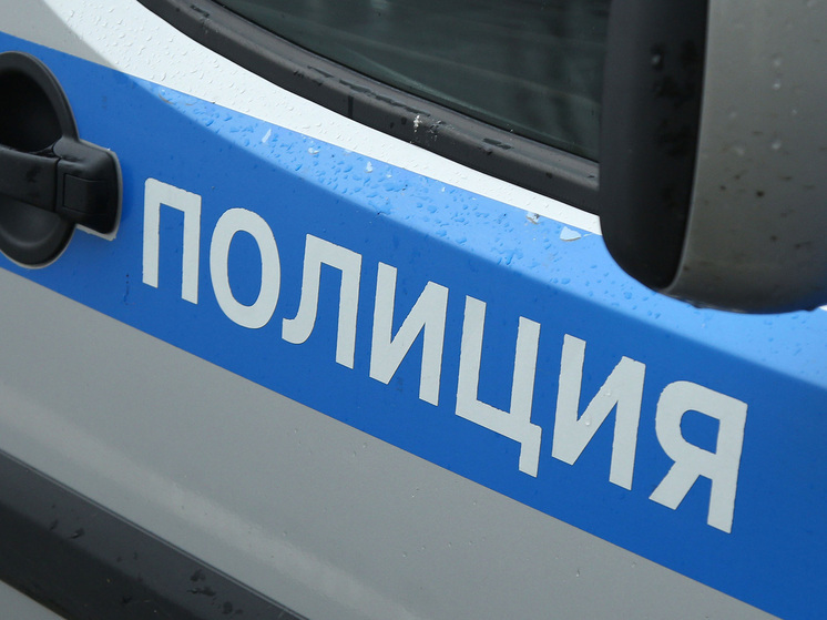 Вымогатель поджег дверь квартиры на севере Москвы