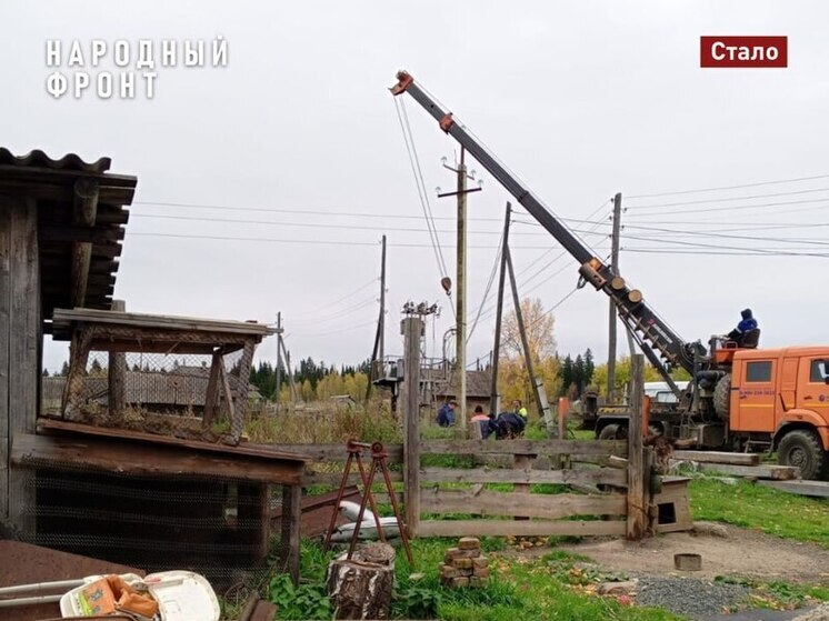 В томском селе Халдеево заменили покосившиеся столбы ЛЭП