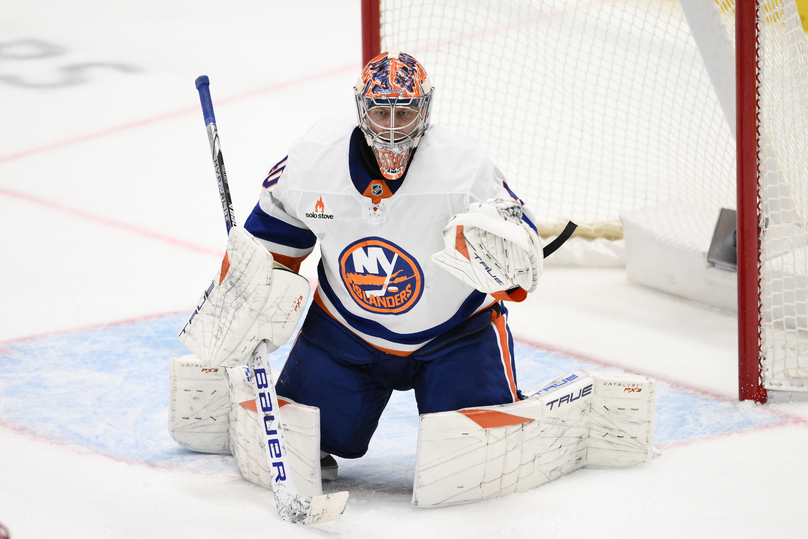 Семен Варламов далек от возвращения в состав «Айлендерс», у Подколзина умер отец