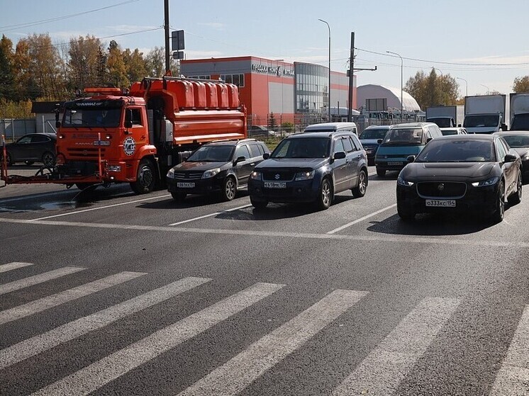 На Бердском шоссе в Новосибирске отремонтирован участок в 7 километров
