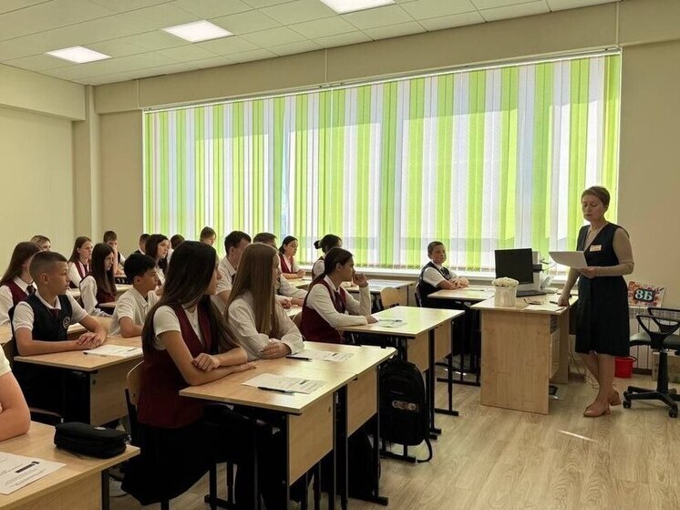 Почти 400 школьников Ессентуков написали антинаркотический диктант