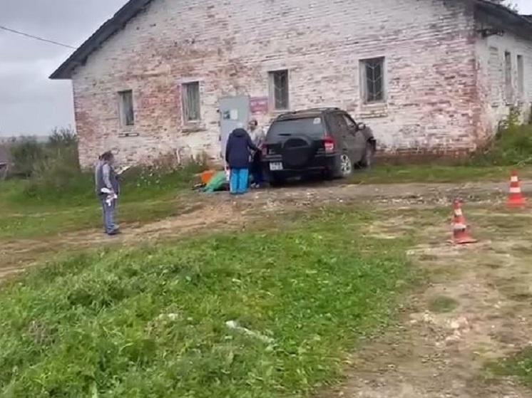 Водитель иномарки погиб, влетев в дом в Нижегородской области