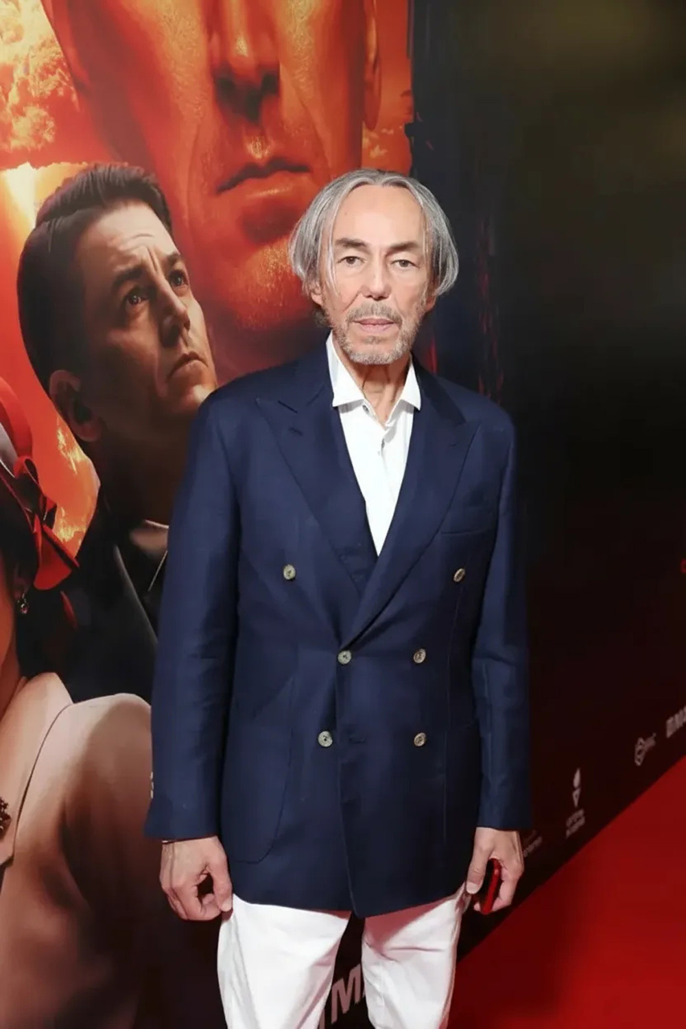 Звезды на премьере сериала 5