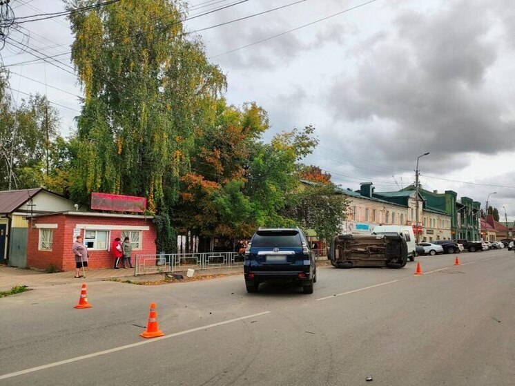 Тройное ДТП в Моршанске: пострадавшие госпитализированы после столкновения автомобилей
