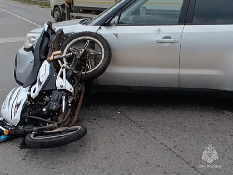 В Белоусове столкнулись Kia и мопед: есть пострадавший