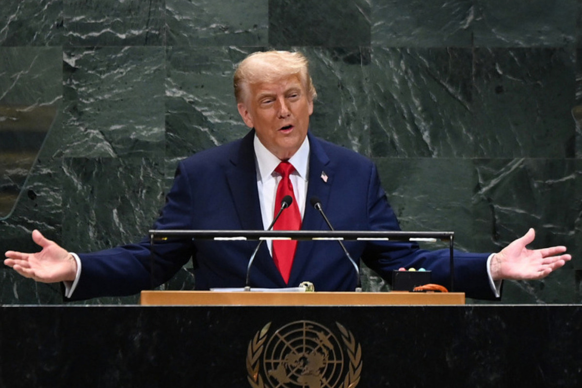 Туск прокомментировал слова Трампа о о способности Украины вернуть утраченные земли