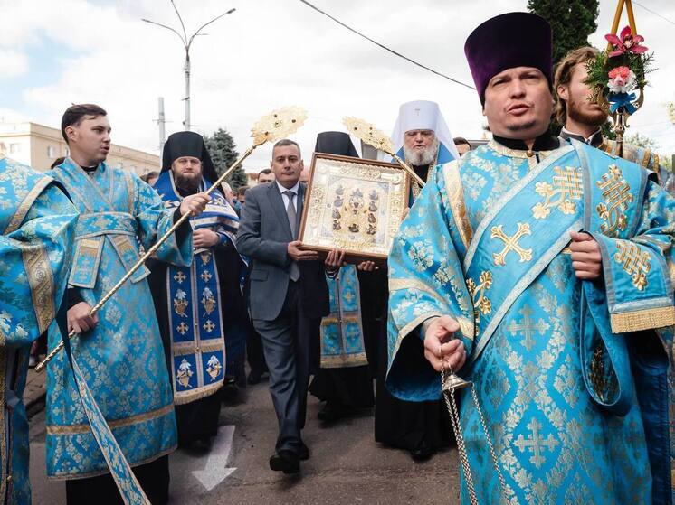 Хинштейн: вместе с прихожанами встретил икону Божией Матери «Знамение»