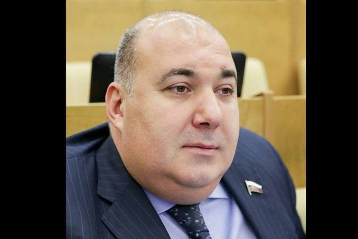 "Коммерсантъ": экс-депутата Напсо объявили в розыск по подозрению в изнасиловании помощницы