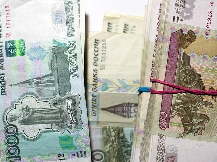 Пенсионеру из Приамурья вернули почти 10 тыс. рублей после мошенничества