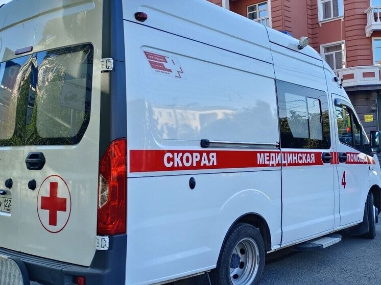 Водитель погиб: на въезде в Барнаул легковушка влетела в «КАМАЗ»