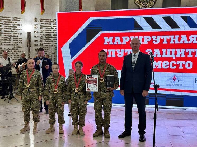 Семья участника СВО из Ноябрьска на всероссийской «Зарнице» победила в маршрутной игре
