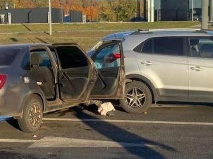 В Самаре на Московском шоссе произошло массовое ДТП с участием 4 автомобилей