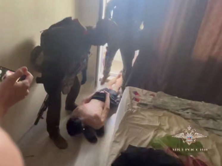 В Крыму задержан пособник аферистов за мошенничество с сим-картами