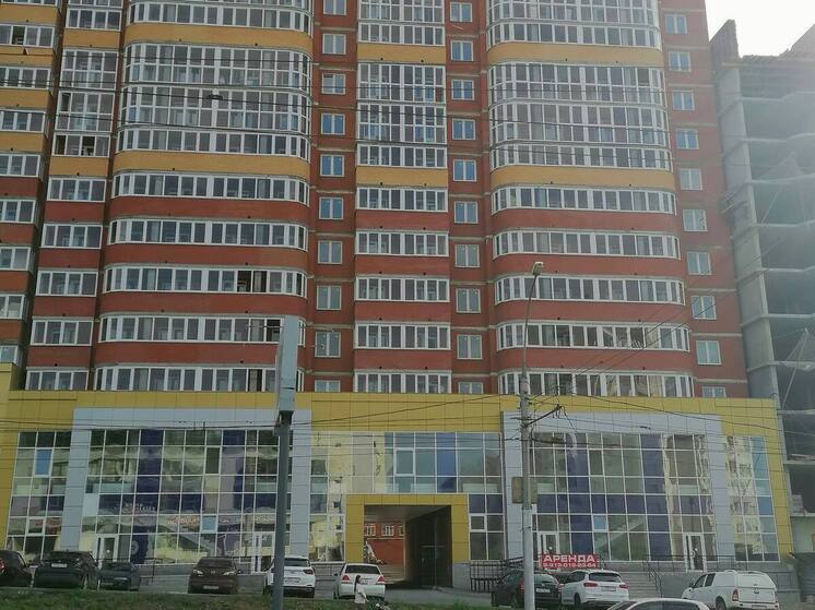 157 новосибирцев получили ключи от квартир в проблемном доме на Дуси Ковальчук
