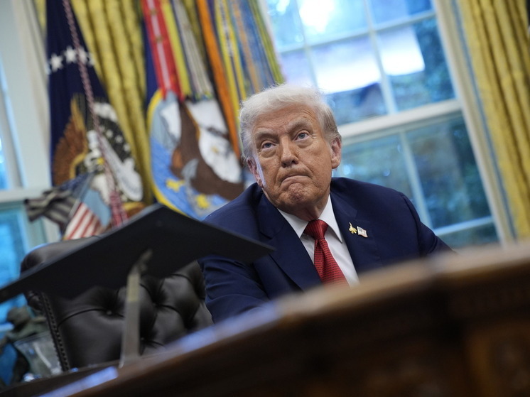 Bloomberg: Трамп заявил о введении новых пошлин на грузовики, мебель и лекарства