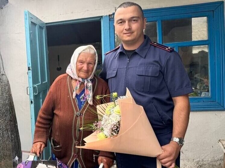 В Херсонской области офицеры СК РФ посетили участницу Великой Отечественной войны