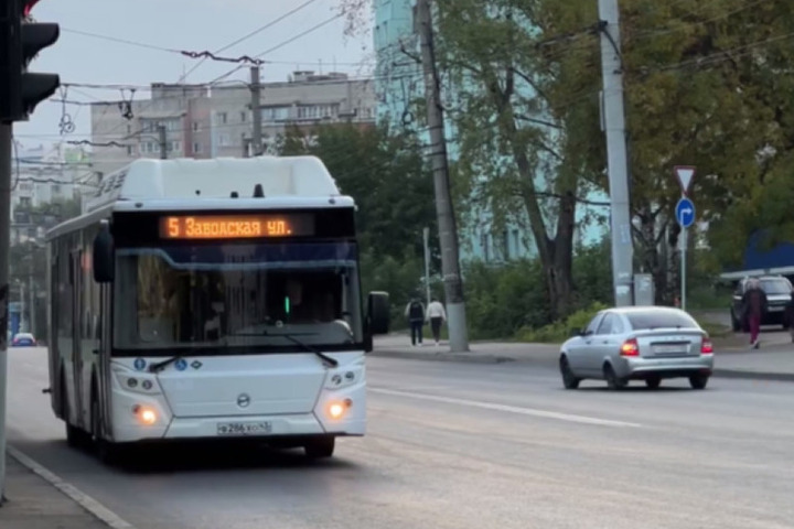 В Кирове временно изменят 15 маршрутов общественного транспорта из-за эстафеты
