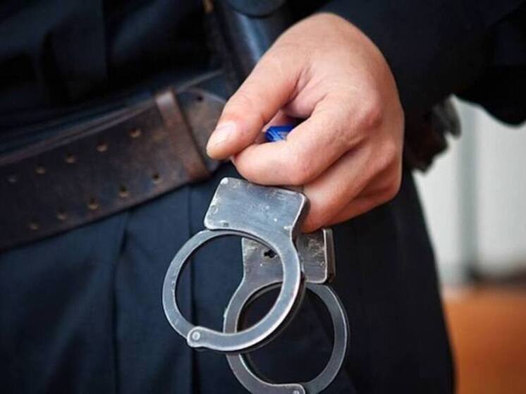 Мужчина в Забайкалье пытался похитить сбережения мачехи у нее на глазах