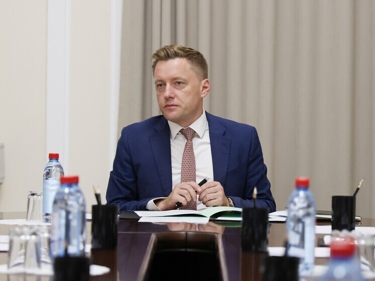 Денис Боков провёл совещание по развитию мессенджера МАХ в Рязанской области