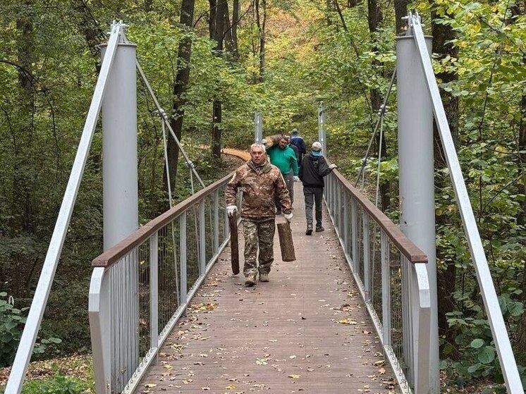 В урочище Маршалково Строителя собрали более 10 кубометров бытовых отходов