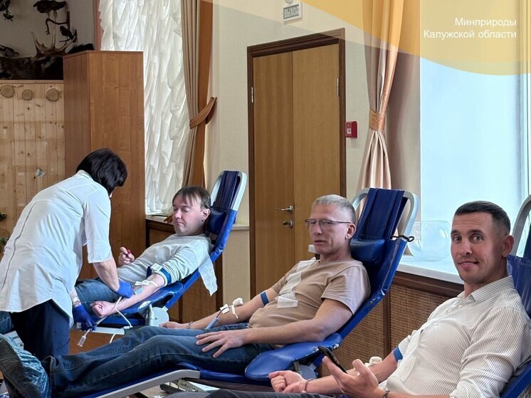 В калужском министерстве принимают кровь