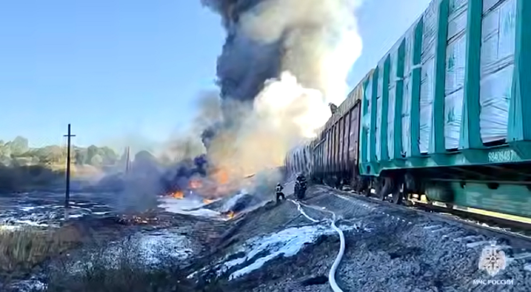 Пожарные расчеты на месте инцидента