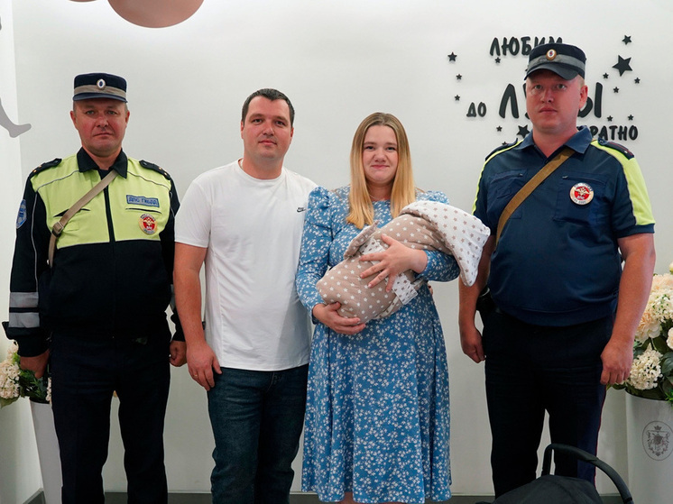 На пороге роддома: липецкие автоинспекторы стали ангелами-хранителями роженицы