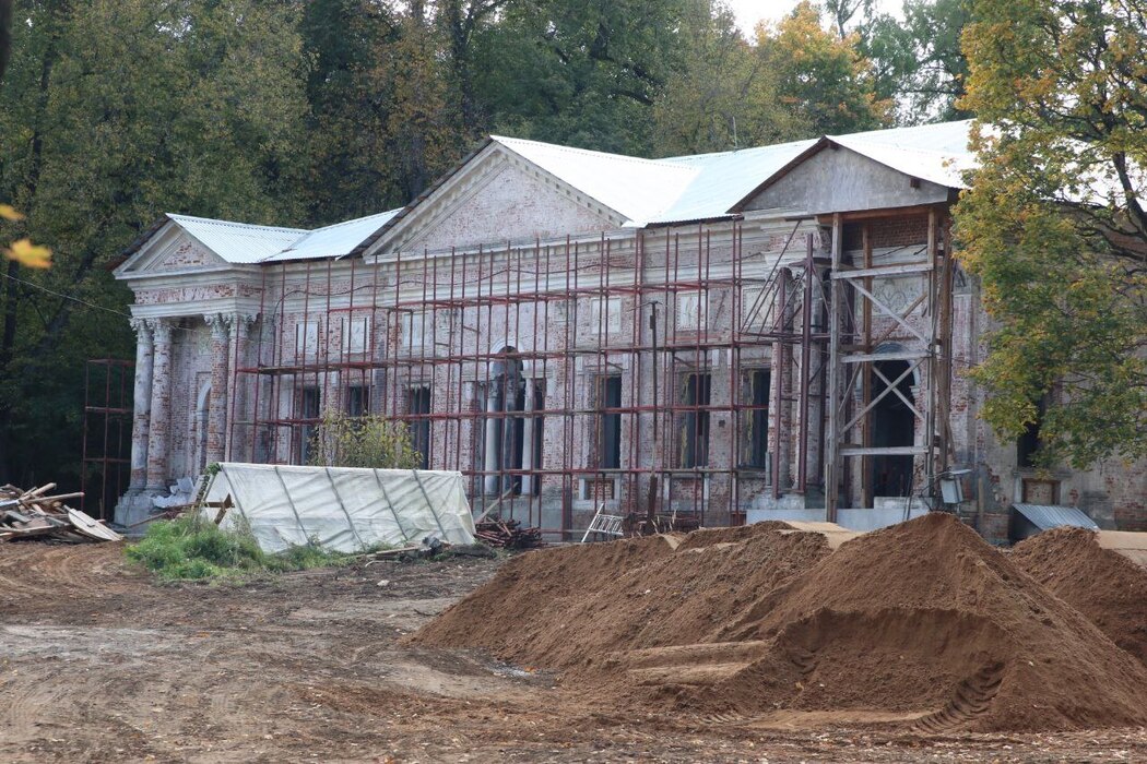 Следователи СКР на месте обрушения