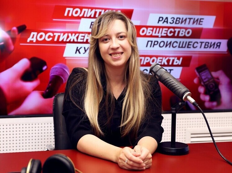 Подростков в Псковской области начали активно трудоустраивать в осенний период