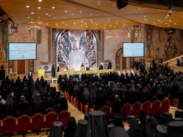 Наместник Оптиной пустыни рассказал о монашеском подвиге в храме Христа Спасителя