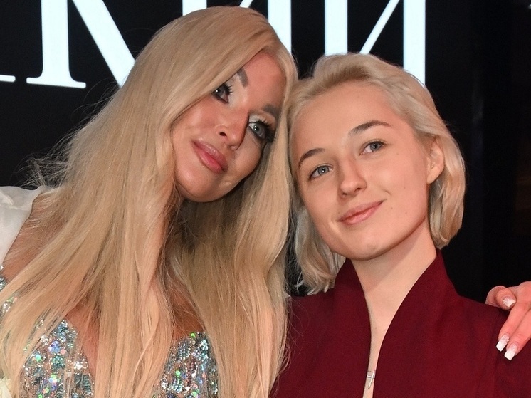 Анастасия Волочкова примирилась с дочерью Ариадной после месяца молчания