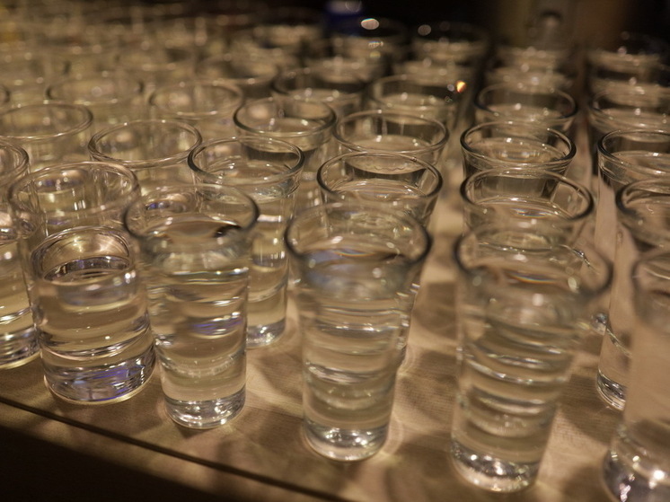 Нарколог Исаев назвал небезопасными народные способы проверки алкоголя