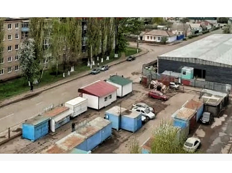 В Ливнах заморозили строительство торгового здания на улице Денисова