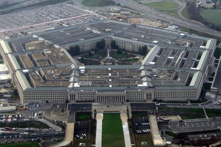 NBC: американские военные планируют наносить удары по венесуэльским наркоторговцам